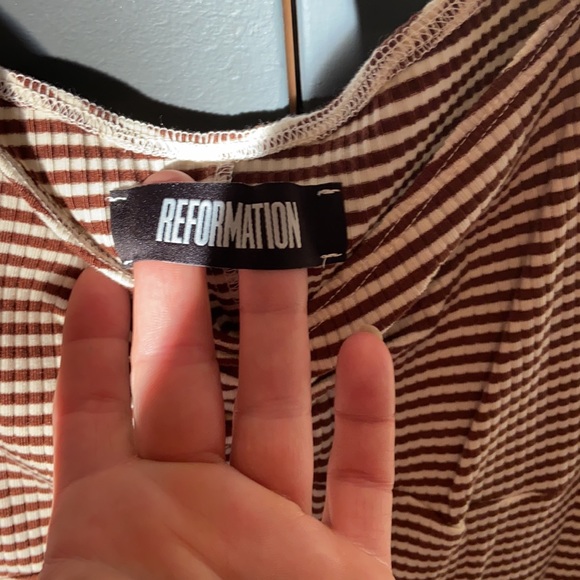 Reformation viola dress - Picture 3 of 5